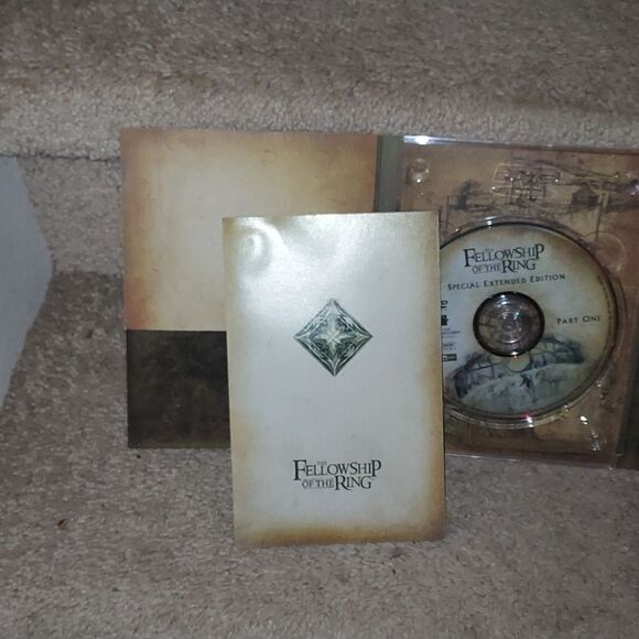 Fellowship of the Rings 4 DVD set & Booklet - Picture 8 of 9